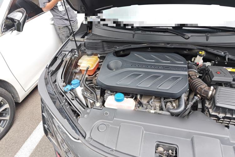 Used CHANGAN UNI-T 2020 1.5T Flagship Version Engine Bay Right