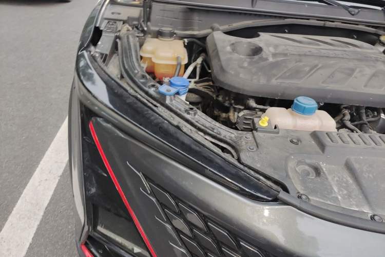 Used CHANGAN UNI-T 2020 1.5T Flagship Version Engine Bay Right