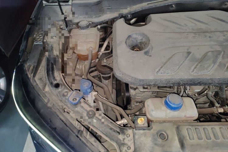 Used CHANGAN UNI-T 2020 1.5T Flagship Version Engine Bay Right