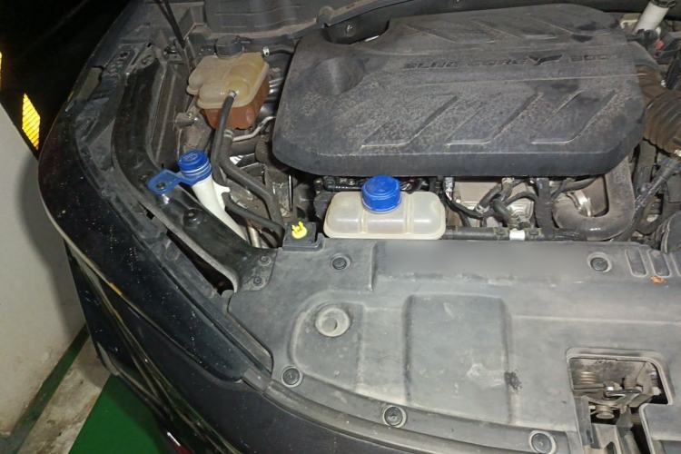 Used CHANGAN UNI-T 2020 1.5T Flagship Version Engine Bay Right
