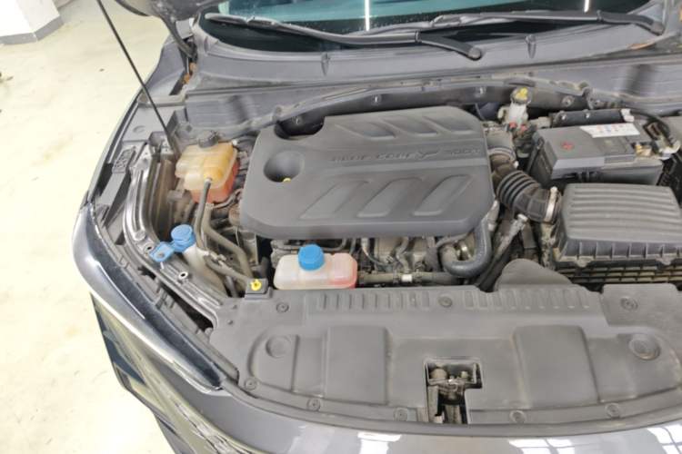 Used CHANGAN UNI-T 2020 1.5T Flagship Version Engine Bay Right