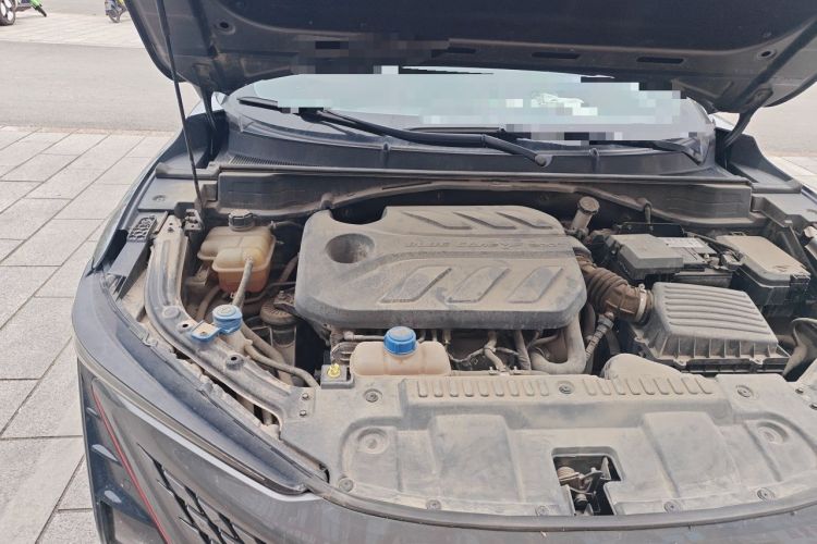 Used CHANGAN UNI-T 2020 1.5T Prestige Version Engine Bay Right