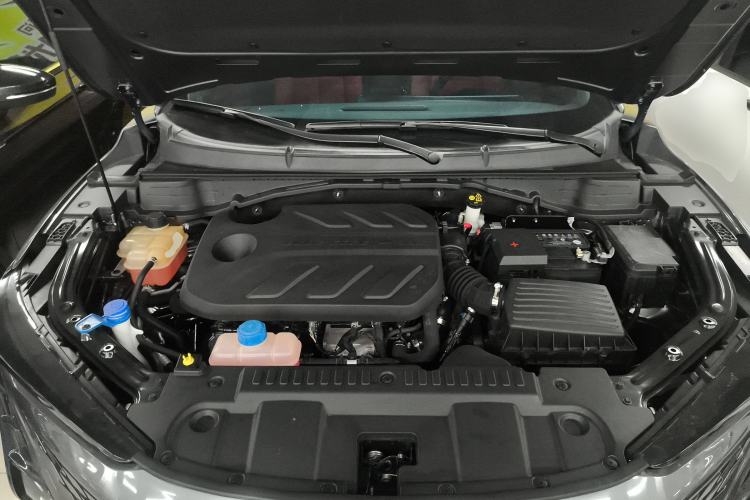 Used CHANGAN UNI-T 2020 1.5T Prestige Version Engine Bay