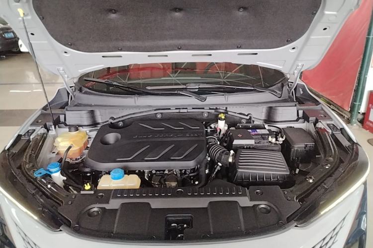 Used CHANGAN UNI-T 2020 1.5T Luxury Model Engine Bay