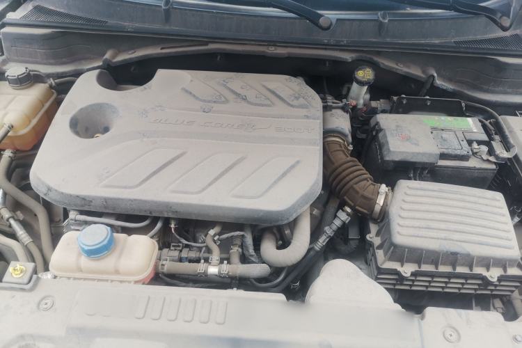 Used CHANGAN UNI-T 2020 1.5T Prestige Version Engine Bay