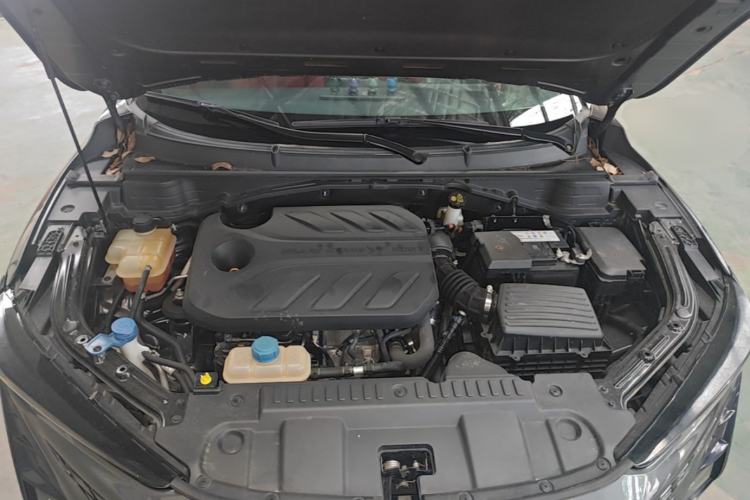 Used CHANGAN UNI-T 2020 1.5T Prestige Version Engine Bay