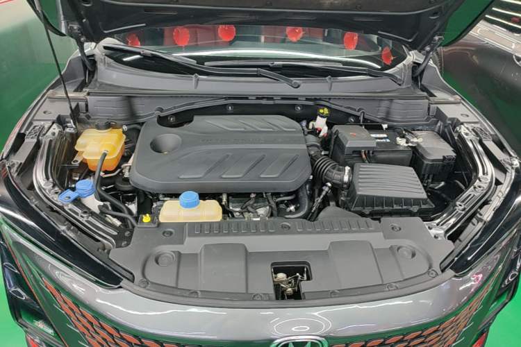 Used CHANGAN UNI-T 2020 1.5T Flagship Version Engine Bay