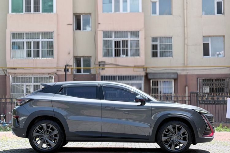 Used CHANGAN UNI-T 2020 1.5T Flagship Version Exterior 2
