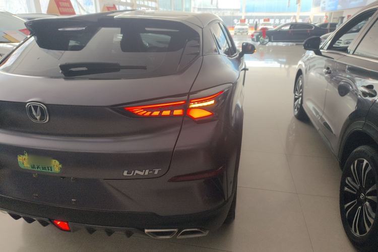 Used CHANGAN UNI-T 2020 1.5T Flagship Version Exterior 3