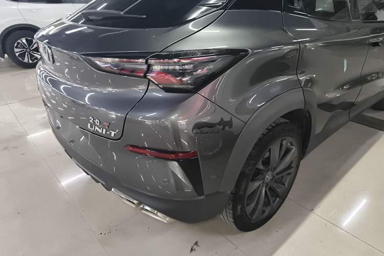Used CHANGAN UNI-T 2020 1.5T Flagship Version Exterior 3