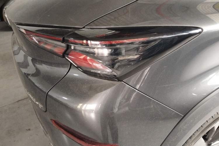 Used CHANGAN UNI-T 2020 1.5T Flagship Version Exterior 3