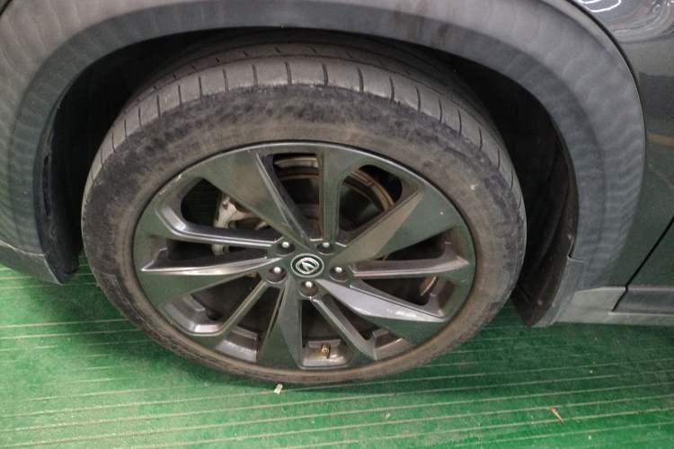 Used CHANGAN UNI-T 2020 1.5T Prestige Version Exterior 4