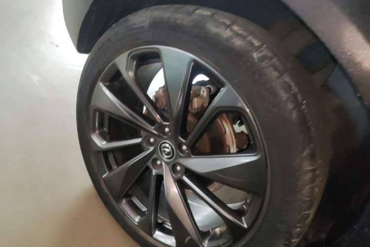 Used CHANGAN UNI-T 2020 1.5T Prestige Version Exterior 5