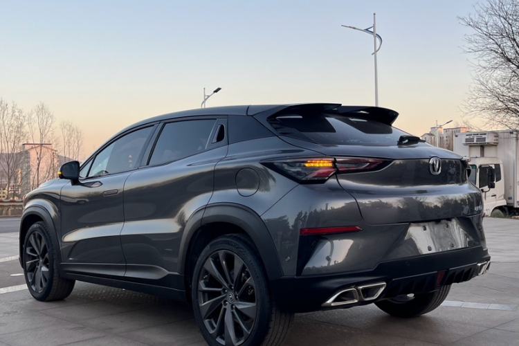 Used CHANGAN UNI-T 2020 1.5T Flagship Version Exterior 5