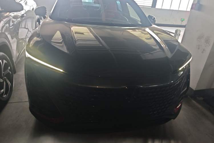 Used CHANGAN UNI-T 2020 1.5T Prestige Version Front