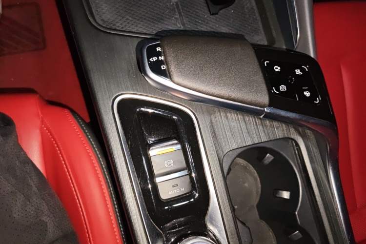 Used CHANGAN UNI-T 2020 1.5T Flagship Version Gear Lever