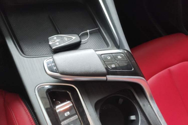 Used CHANGAN UNI-T 2020 1.5T Prestige Version Gear Lever