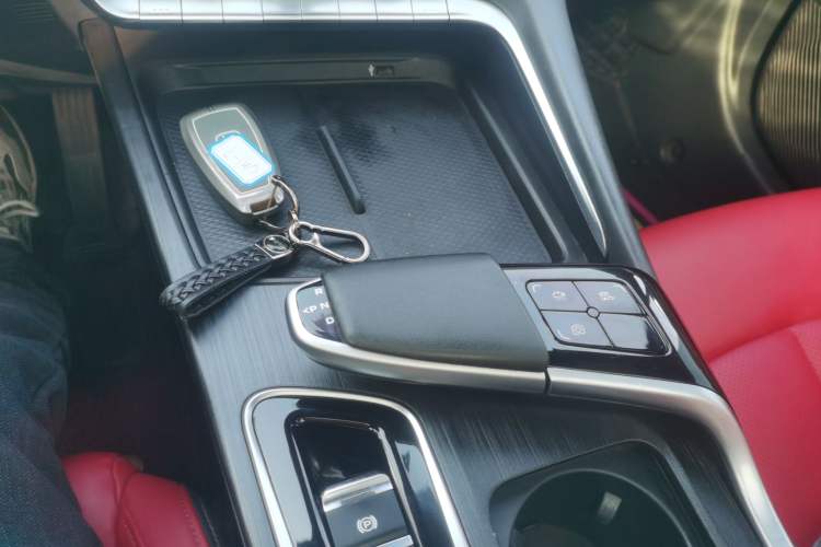 Used CHANGAN UNI-T 2020 1.5T Prestige Version Gear Lever