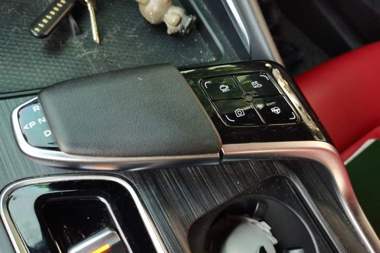 Used CHANGAN UNI-T 2020 1.5T Flagship Version Gear Lever