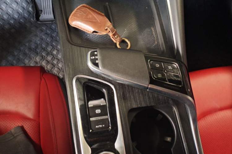 Used CHANGAN UNI-T 2020 1.5T Prestige Version Gear Lever
