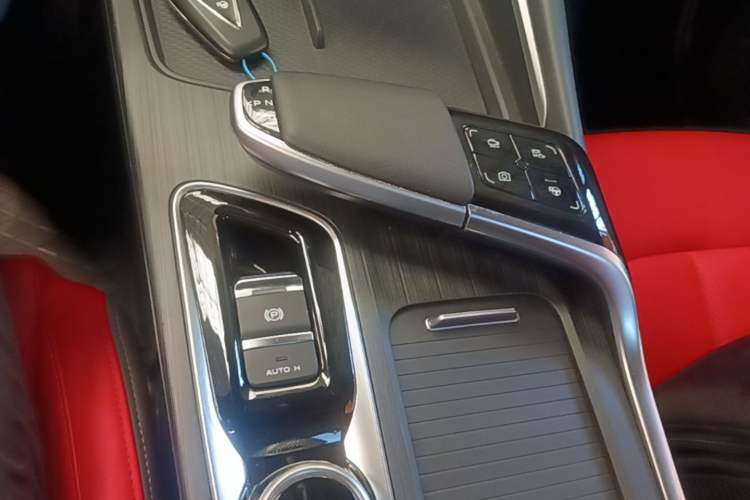 Used CHANGAN UNI-T 2020 1.5T Flagship Version Gear Lever