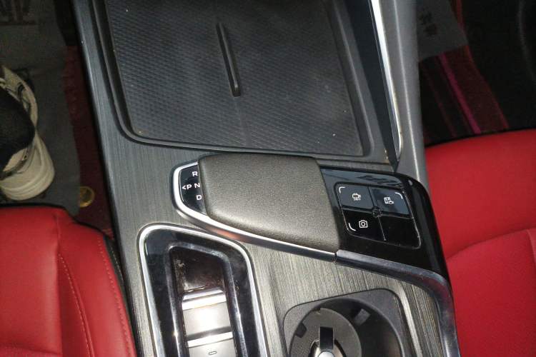 Used CHANGAN UNI-T 2020 1.5T Prestige Version Gear Lever
