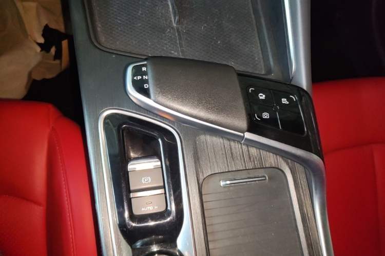 Used CHANGAN UNI-T 2020 1.5T Prestige Version Gear Lever