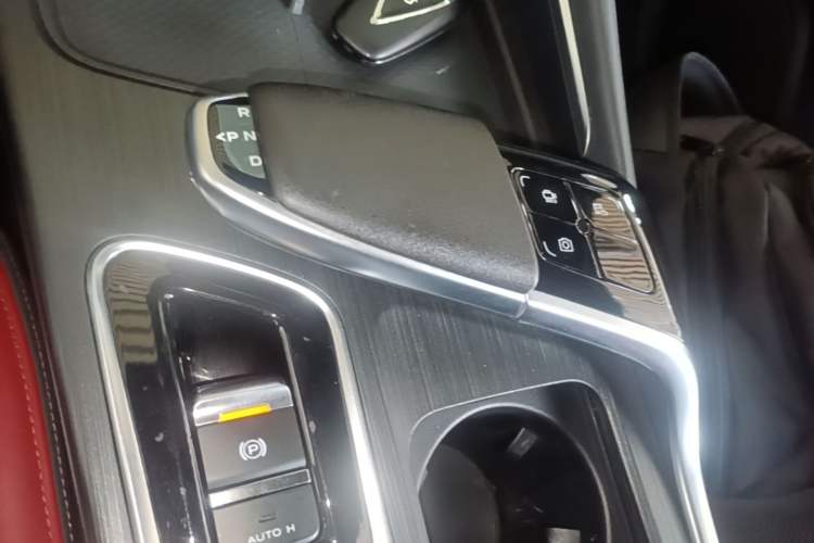 Used CHANGAN UNI-T 2020 1.5T Prestige Version Gear Lever