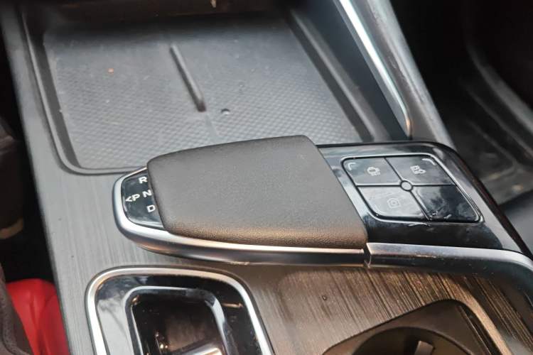 Used CHANGAN UNI-T 2020 1.5T Prestige Version Gear Lever