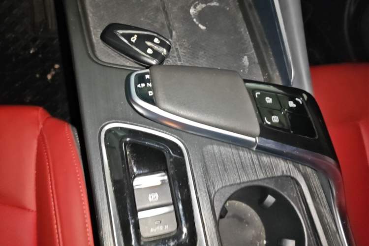 Used CHANGAN UNI-T 2020 1.5T Prestige Version Gear Lever