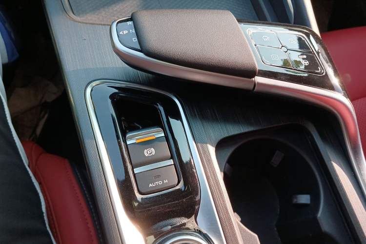 Used CHANGAN UNI-T 2020 1.5T Flagship Version Gear Lever