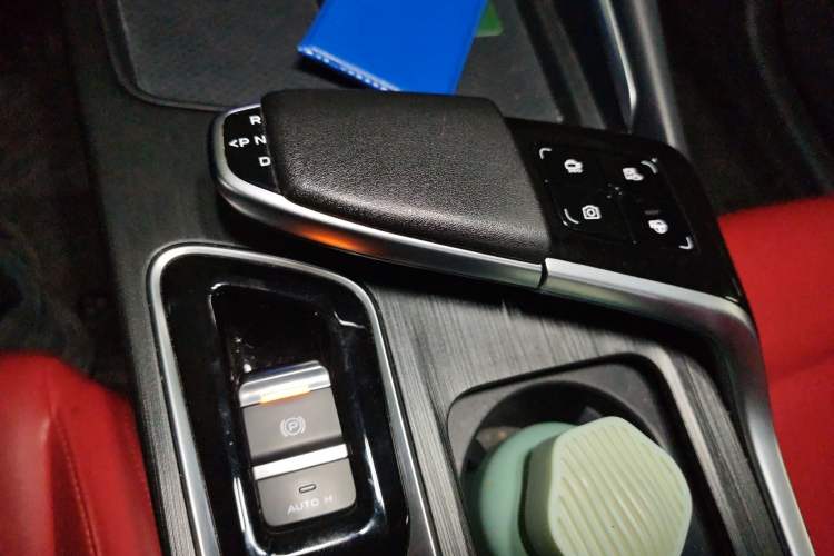 Used CHANGAN UNI-T 2020 1.5T Flagship Version Gear Lever