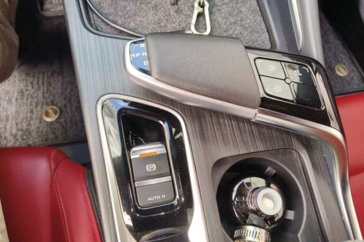 Used CHANGAN UNI-T 2020 1.5T Prestige Version Gear Lever
