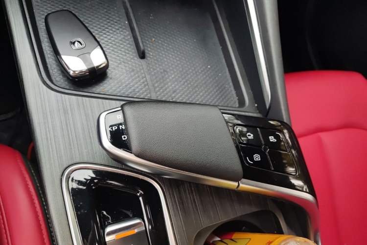 Used CHANGAN UNI-T 2020 1.5T Prestige Version Gear Lever