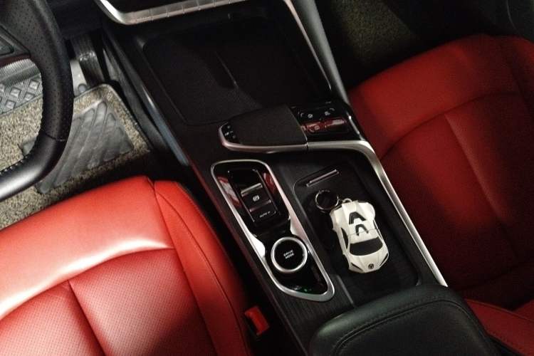 Used CHANGAN UNI-T 2020 1.5T Prestige Version Gear Lever