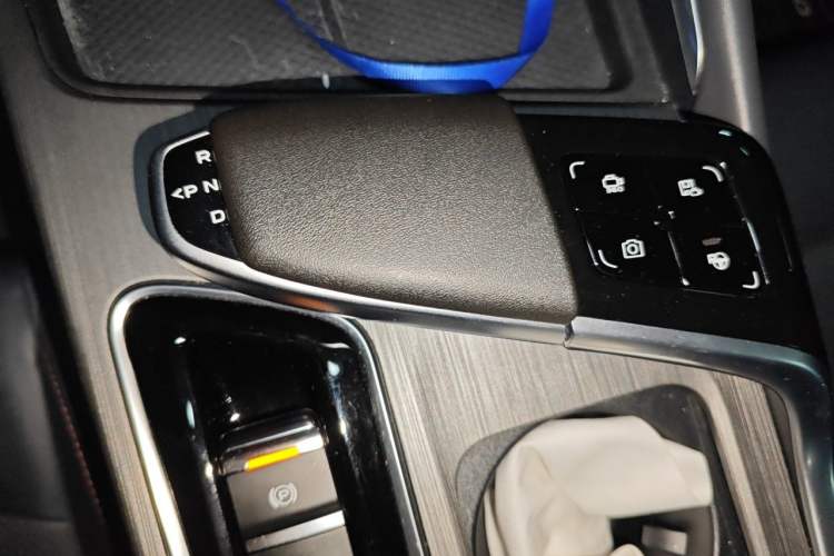 Used CHANGAN UNI-T 2020 1.5T Flagship Version Gear Lever