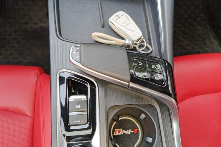 Used CHANGAN UNI-T 2020 1.5T Flagship Version Gear Lever
