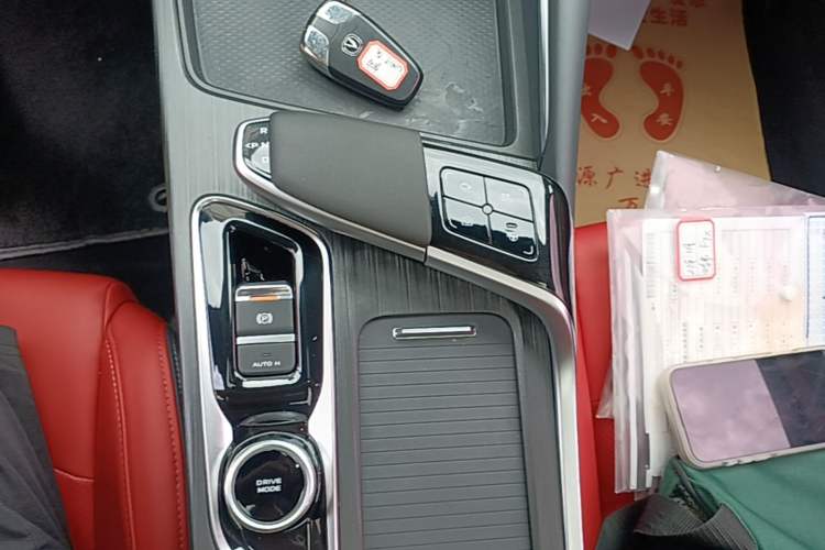 Used CHANGAN UNI-T 2020 1.5T Flagship Version Gear Lever