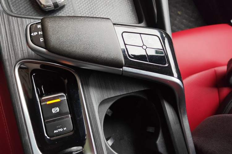 Used CHANGAN UNI-T 2020 1.5T Prestige Version Gear Lever
