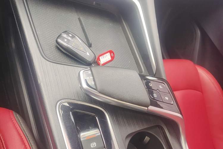 Used CHANGAN UNI-T 2020 1.5T Flagship Version Gear Lever