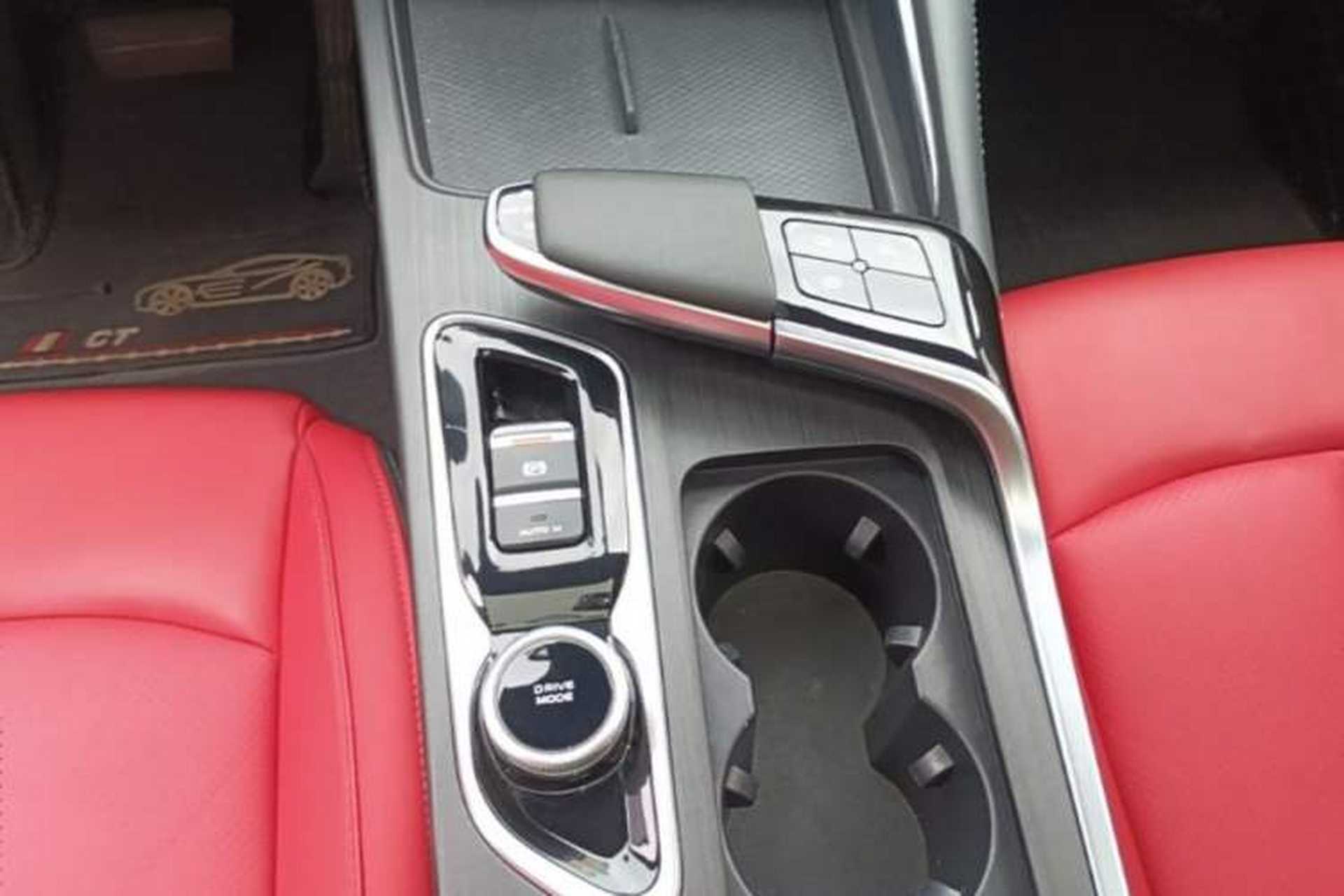 Used CHANGAN UNI-T 2020 1.5T Prestige Version Gear Lever