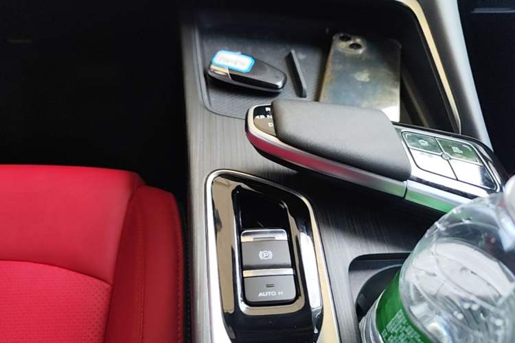 Used CHANGAN UNI-T 2020 1.5T Prestige Version Gear Lever