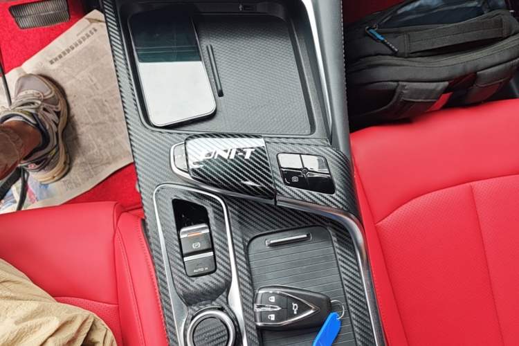 Used CHANGAN UNI-T 2020 1.5T Prestige Version Gear Lever