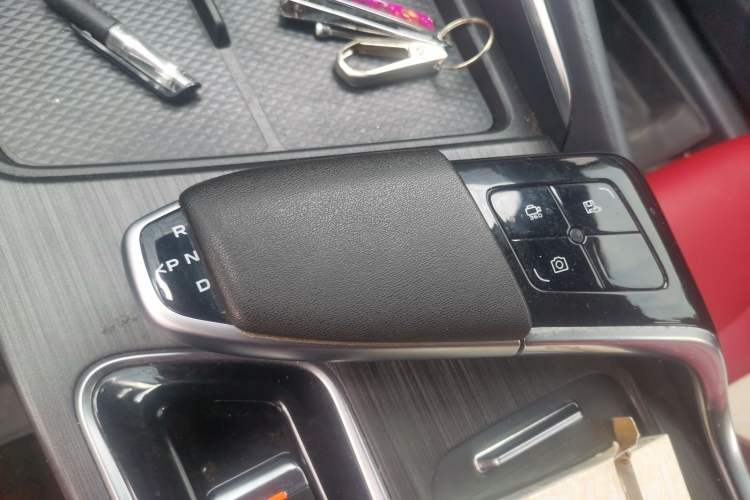 Used CHANGAN UNI-T 2020 1.5T Prestige Version Gear Lever