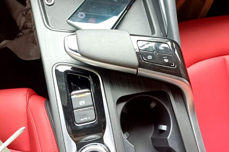 Used CHANGAN UNI-T 2020 1.5T Flagship Version Gear Lever