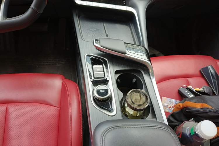Used CHANGAN UNI-T 2020 1.5T Flagship Version Gear Lever