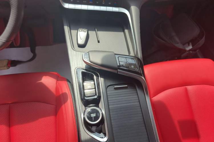 Used CHANGAN UNI-T 2020 1.5T Flagship Version Gear Lever