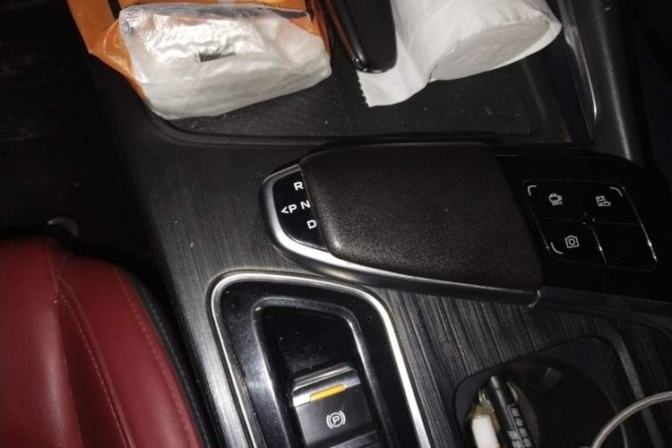 Used CHANGAN UNI-T 2020 1.5T Prestige Version Gear Lever