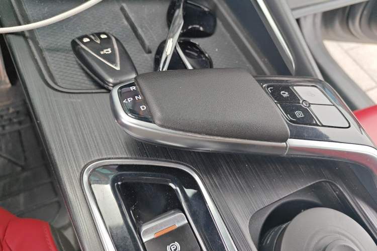 Used CHANGAN UNI-T 2020 1.5T Prestige Version Gear Lever