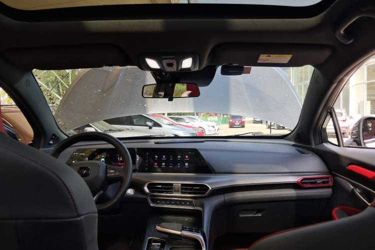 Used CHANGAN UNI-T 2020 1.5T Flagship Version Headliner